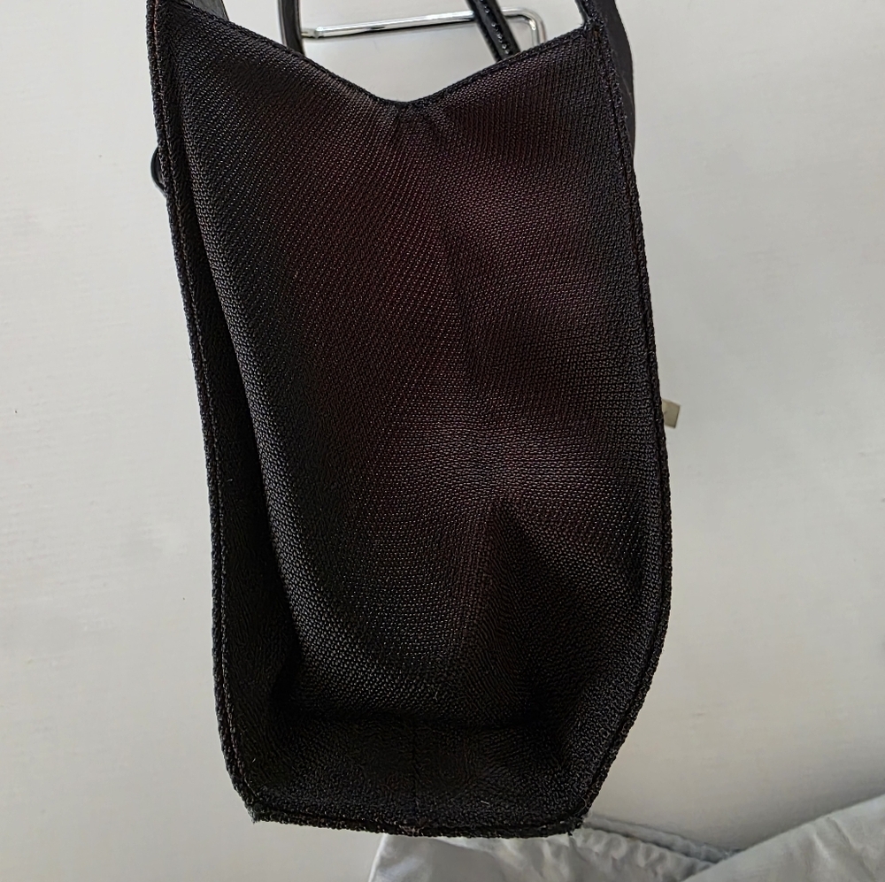 Elegant Black Handbag - Picture 11 of 13